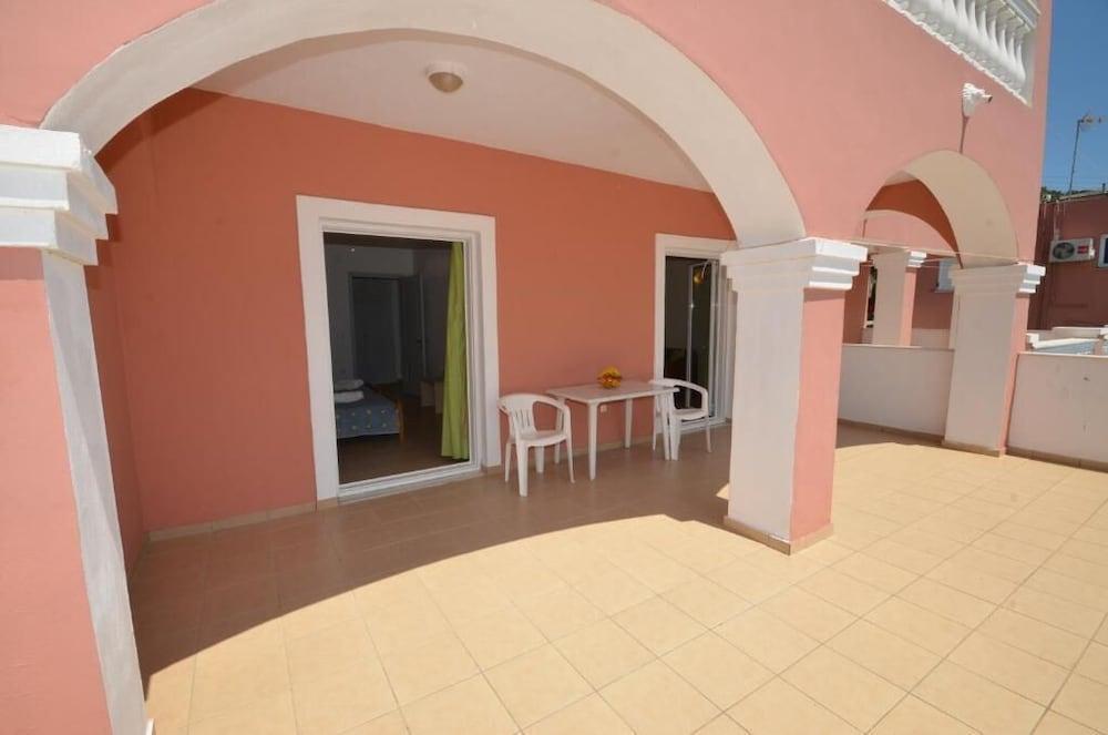 איפסוס Paradiso Apartments מראה חיצוני תמונה