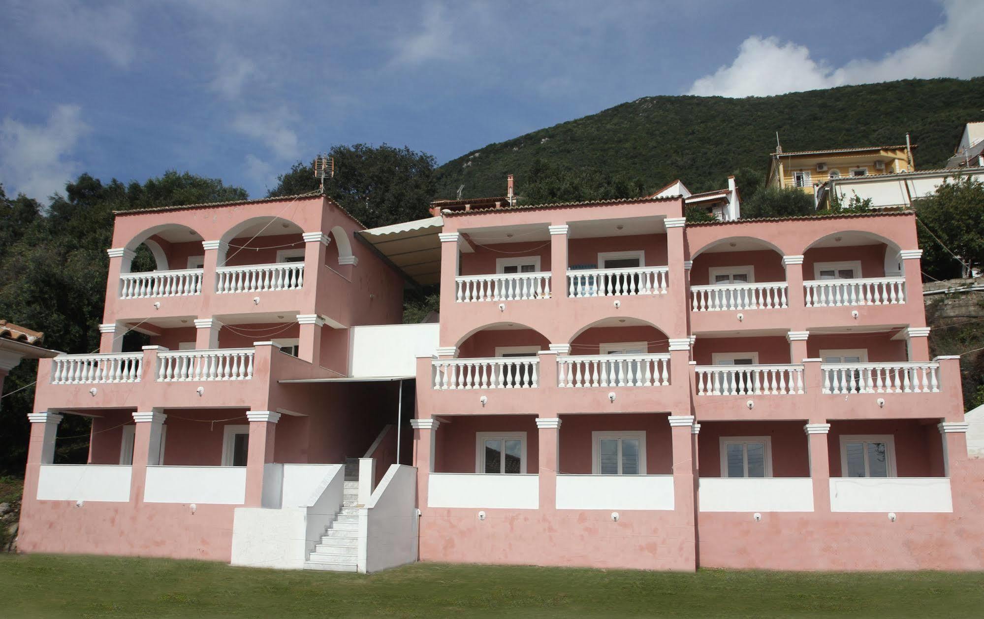 איפסוס Paradiso Apartments מראה חיצוני תמונה